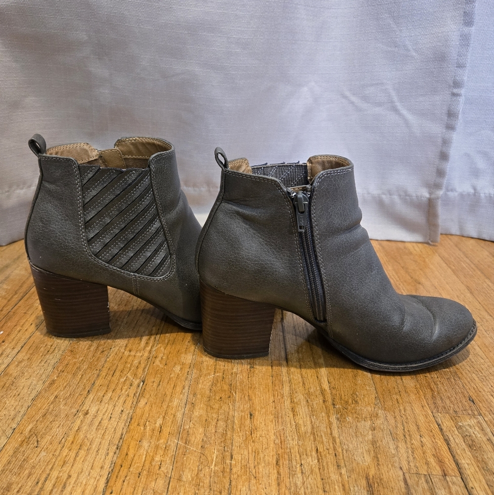 Sofft high heel boots